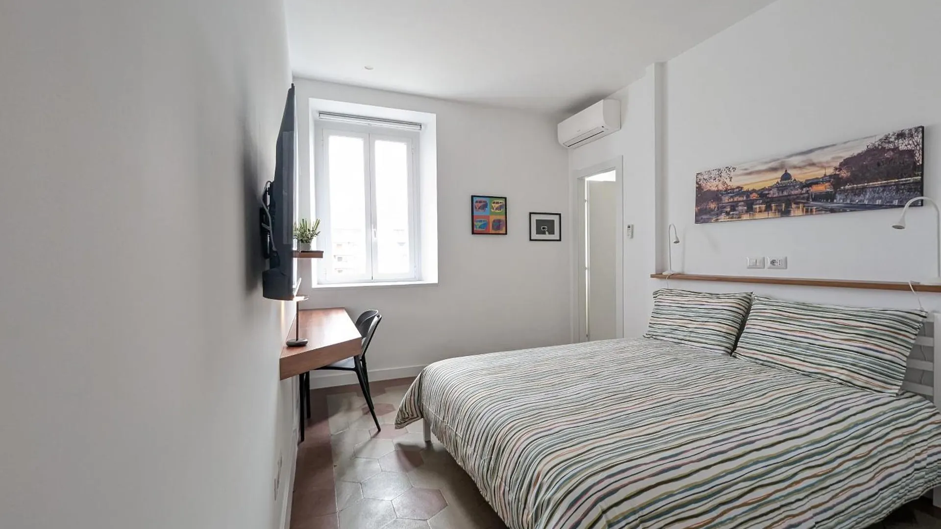 Ostiense 353 Apartment By Rs Rome 0*,