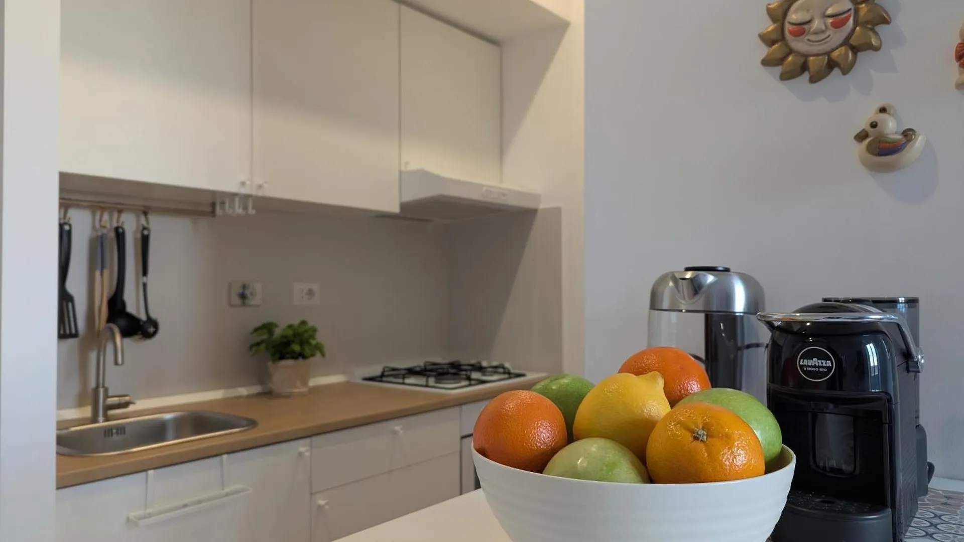 Ostiense 353 Apartment By Rs Rome